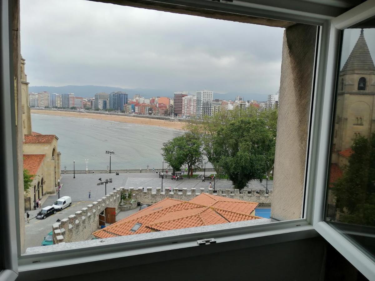 Atico En Cimadevilla Mirando Al Mar Gijón Extérieur photo
